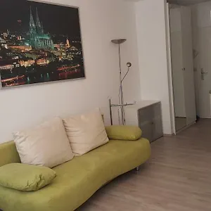 https://sonniges-modernes-appartement.dusseldorf-hotel.net